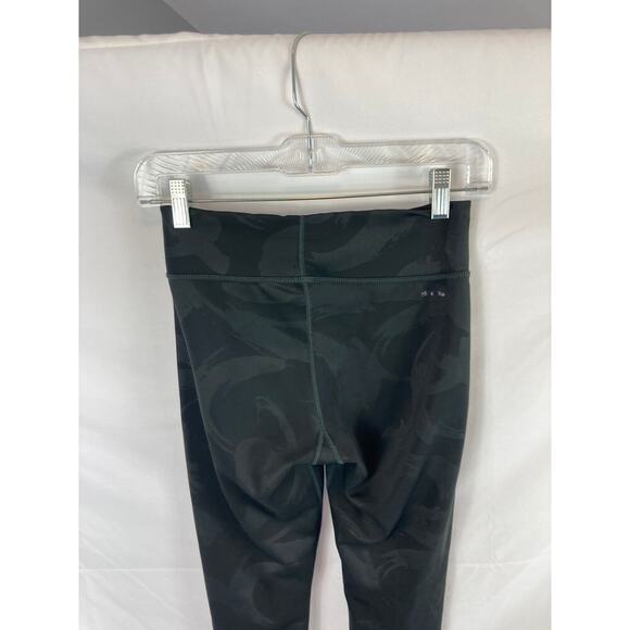 Adidas Patterned Crop Leggings Size Small - Picture 5 of 6